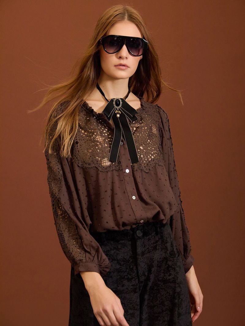 Camisa Meisie chocolate croché