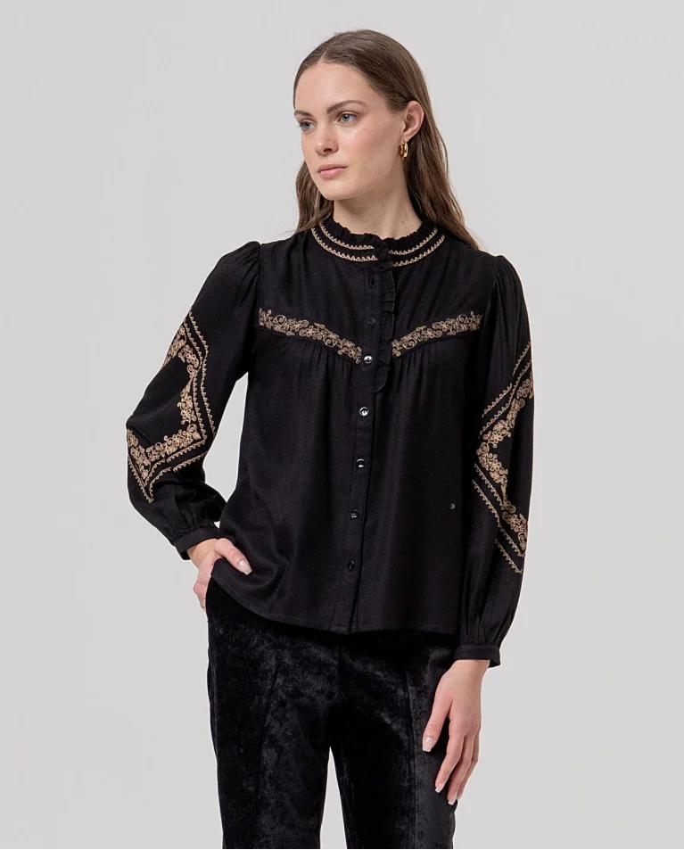 Camisa Surkana negra bordada