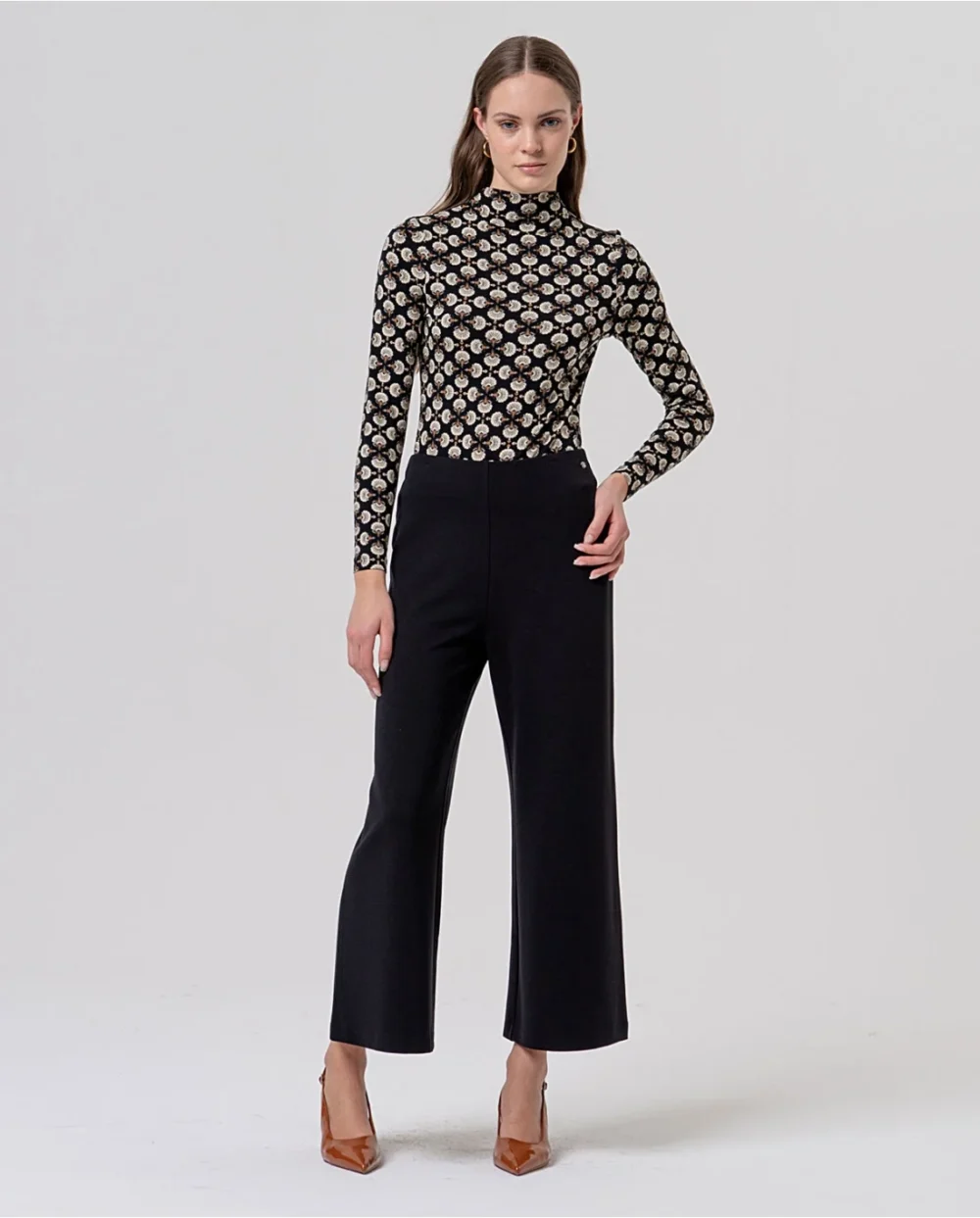 Pantalón Surkana negro tobiler