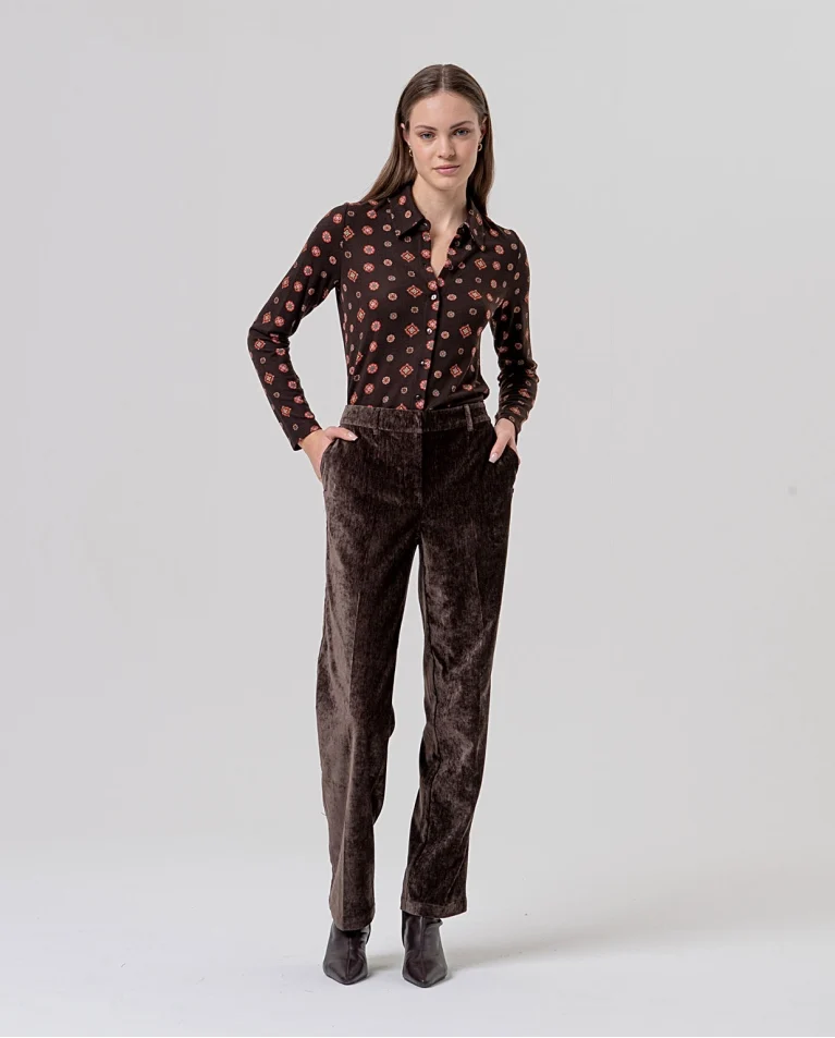 Pantalón Surkana terciopelo chocolate
